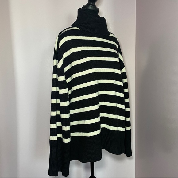 WeWoreWhat- Striped Turtle Neck Black & Ecru Size L / XL Oversize Winter Basic - Picture 8 of 11